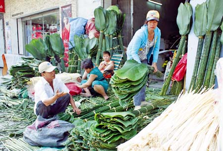 Thị trường lá dong, bánh chưng ảnh 1