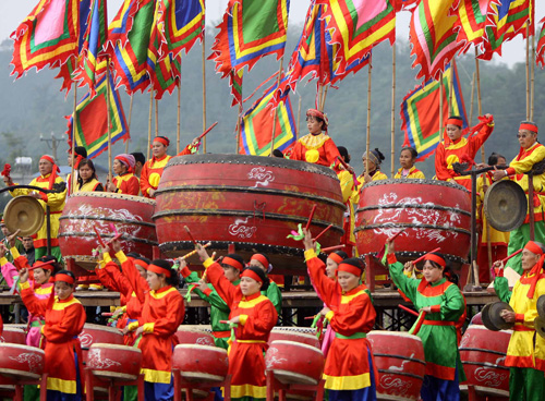 Tưng bừng hội đầu xuân ảnh 2
