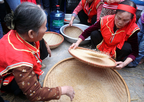 Nô nức lễ hội Thổi cơm Thị Cấm ảnh 6