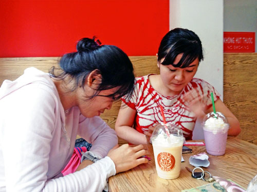 Sống trên Facebook ảnh 1