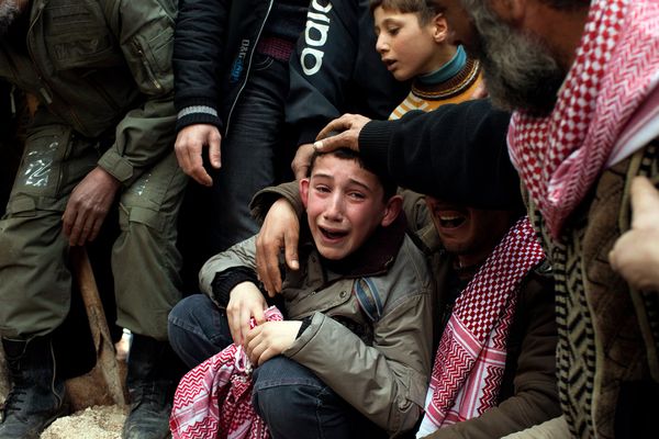Tiêu điểm - Tuổi thơ bị đánh cắp của trẻ em Syria (Hình 9).