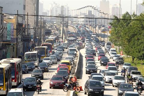 Tránh tắc đường, nhà giàu Brazil dùng trực thăng ảnh 2