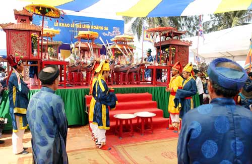Lễ khao lề thế lính Hoàng Sa tại Lý Sơn ảnh 3
