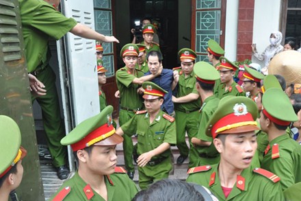 Tử hình kẻ giết hại dã man cả nhà ảnh 1