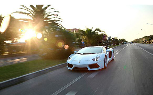 Lamborghini diễu hành rầm rộ nhân sinh nhật thứ 50 ảnh 8