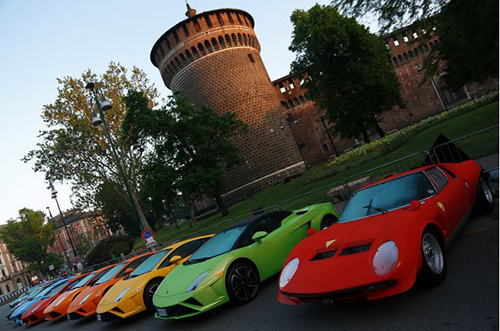 Lamborghini diễu hành rầm rộ nhân sinh nhật thứ 50 ảnh 10