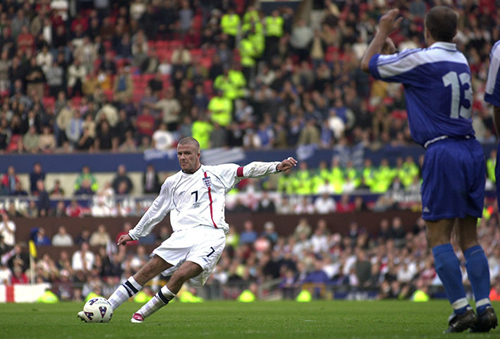Sự nghiệp thăng trầm của David Beckham ảnh 5