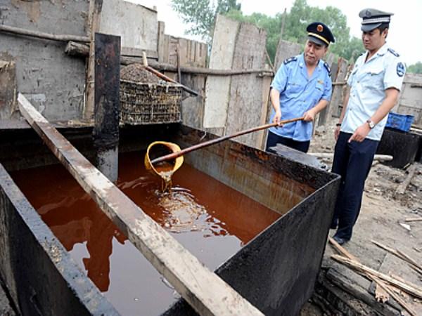 Trung Quốc biến 'dầu ăn bẩn' thành nhiên liệu sạch ảnh 1