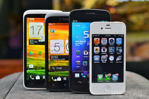 Người Canada nghiện smartphone ảnh 1