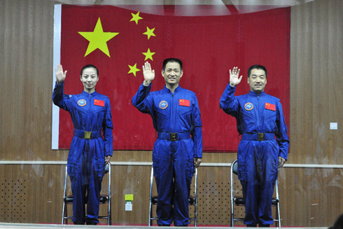 Trung Quốc đưa nữ phi hành gia thứ hai lên vũ trụ ảnh 1