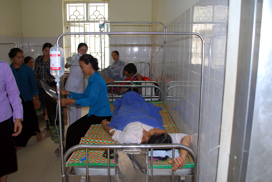 Đứt cầu treo tại Sơn La, người và xe lộn nhào xuống suối ảnh 6