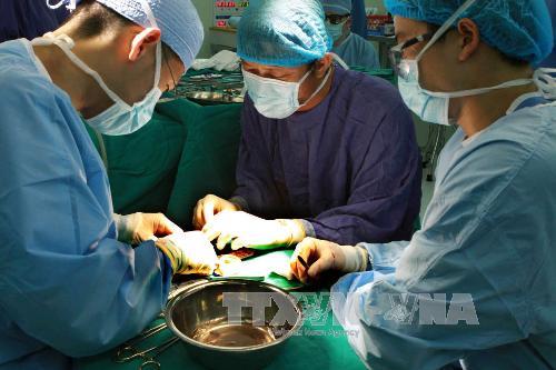 Phẫu thuật nhân đạo cho bệnh nhân bị dị tật đặc biệt ảnh 5