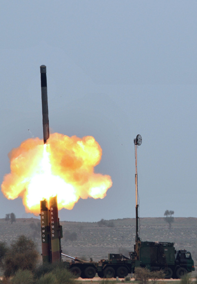 Tên lửa siêu thanh BrahMos không có đối thủ ảnh 1
