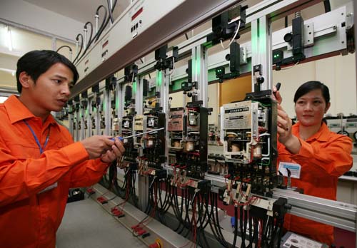 Ứng phó với giá điện mới ảnh 1