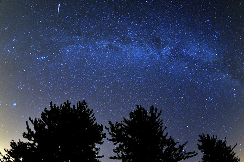 Ngắm mưa sao băng Perseid đẹp mê hồn