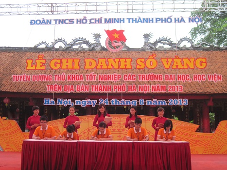 123 thủ khoa xuất sắc ghi danh sổ vàng ảnh 1