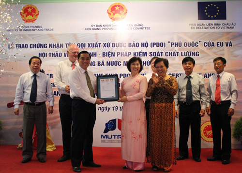 Chênh chao 'nước mắm Phú Quốc' ảnh 1
