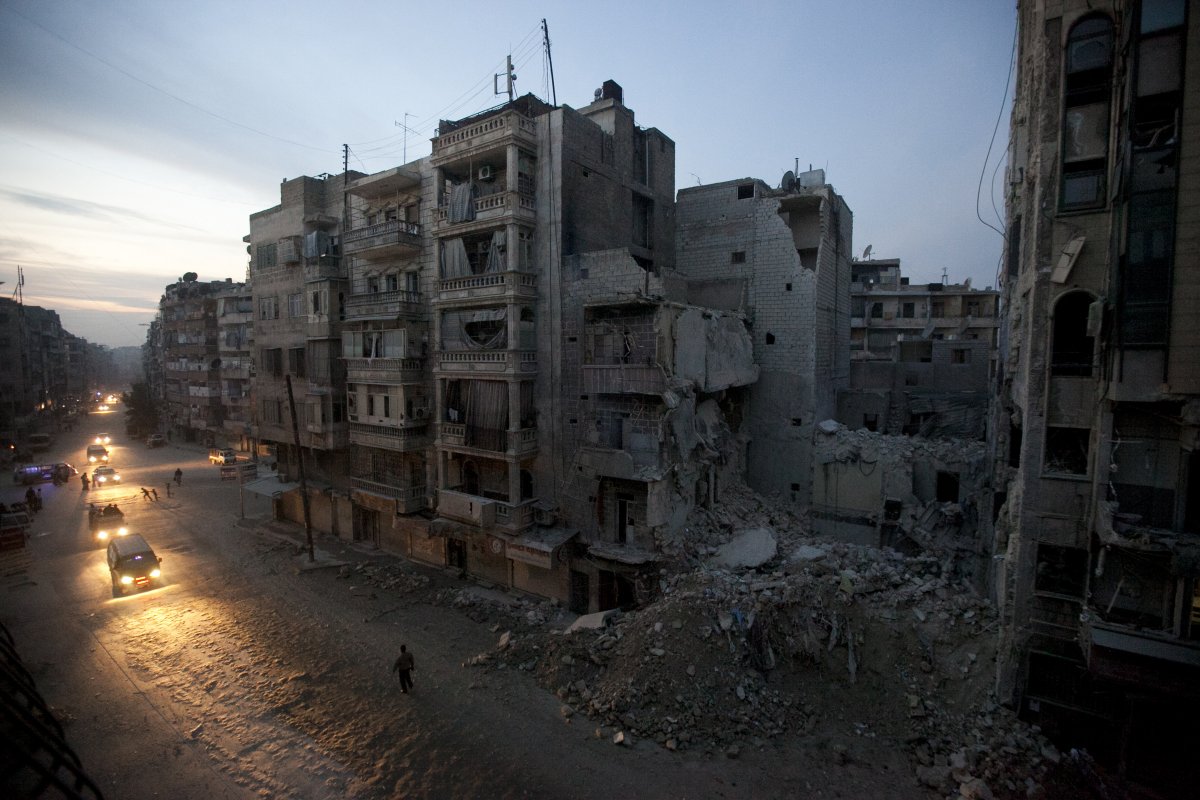 Ảnh đoạt giải đầy ám ảnh về cuộc chiến Syria ảnh 7
