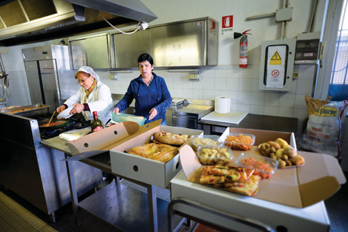 Bữa ăn cho người nghèo ở Italy