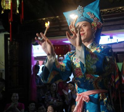 Liên hoan nghi lễ chầu văn Hà Nội ảnh 4