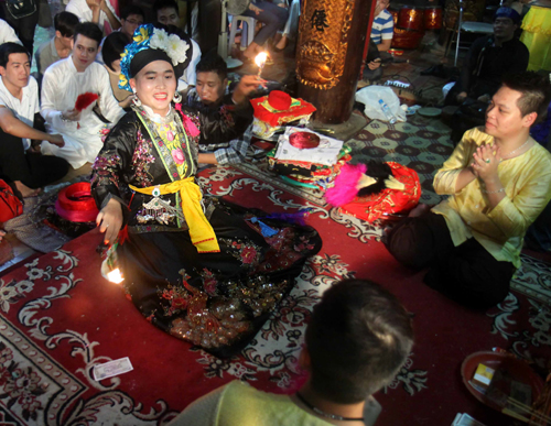 Liên hoan nghi lễ chầu văn Hà Nội ảnh 5