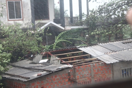 Huyện đảo Cồn Cỏ: 100% nhà cửa bị tốc mái ảnh 1
