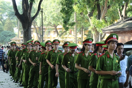 Toàn dân thương tiếc Đại tướng ảnh 3