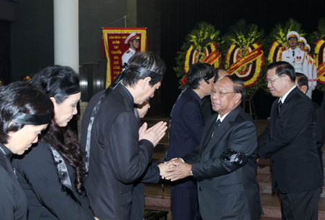 Nghẹn ngào xúc động bên linh cữu vị tướng tài danh