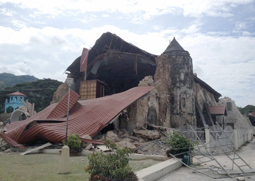 Hàng trăm người thương vong do động đất ở Philippines ảnh 1