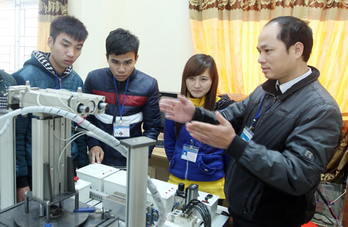 Gắn kết dạy nghề với doanh nghiệp