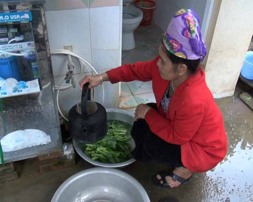 Đưa nước sạch đến với đồng bào dân tộc ảnh 1
