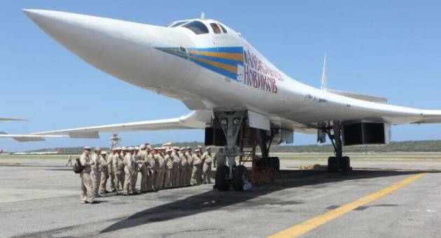 Nga chuyển giao 2 máy bay ném bom Tu-160 cho Venezuela ảnh 1