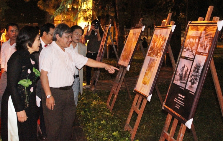 Triển lãm ảnh Di sản Việt Nam năm 2013 ảnh 1