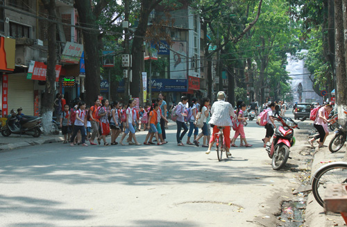 Nơi thừa, nơi thiếu phòng học