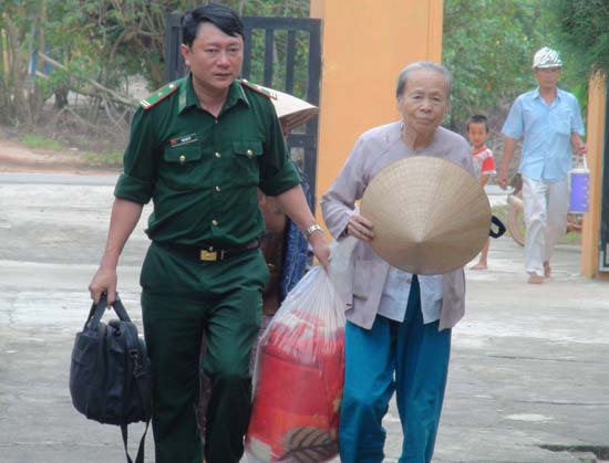 Hầm hập không khí phòng chống siêu bão ảnh 14