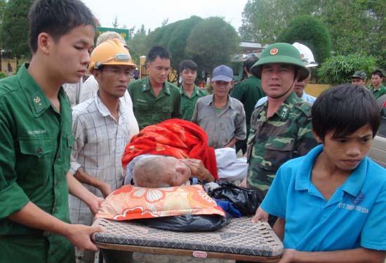 Hầm hập không khí phòng chống siêu bão ảnh 15
