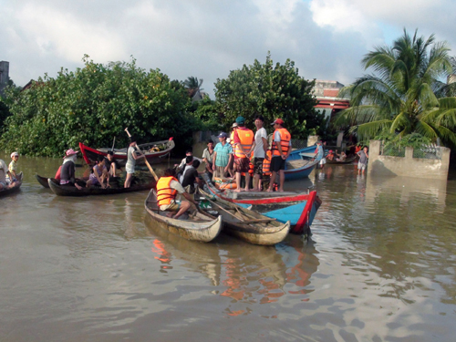 Mưa giảm, lũ sông suối xuống dần ảnh 1
