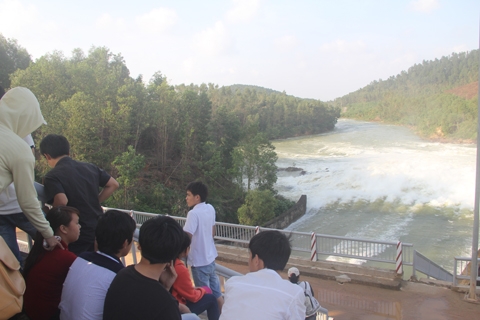 Hai học sinh chết đuối thương tâm ảnh 1