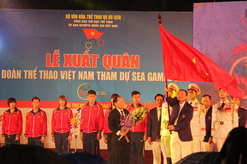 Tưng bừng lễ xuất quân tham dự SEA Games 27 ảnh 1