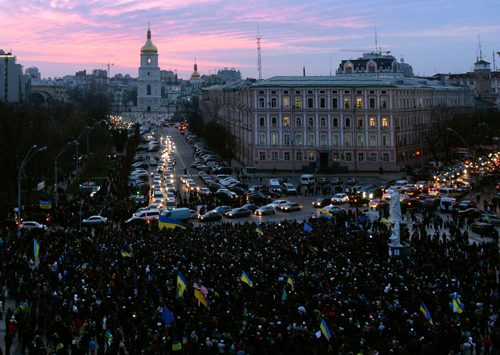 Ukraine: Phe đối lập biểu tình rầm rộ, chiếm tòa thị chính tại Kiev