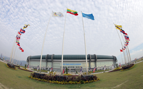 SEA Games 27: Nay Pyi Taw tăng cường tần suất hoạt xe buýt ảnh 1