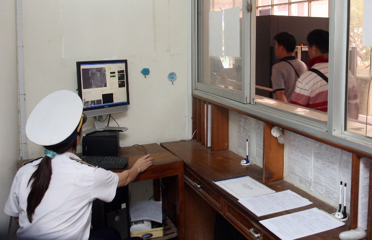 Ngăn chặn dịch cúm H7N9 từ biên giới ảnh 1