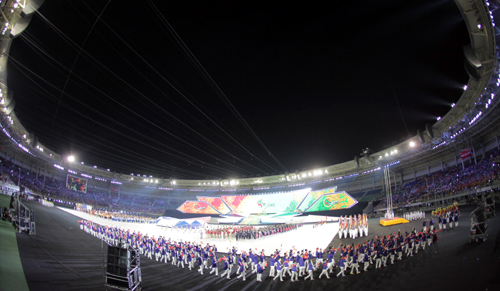 SEA Games 27 khai mạc đầy màu sắc và đậm nét truyền thống Myanmar ảnh 1