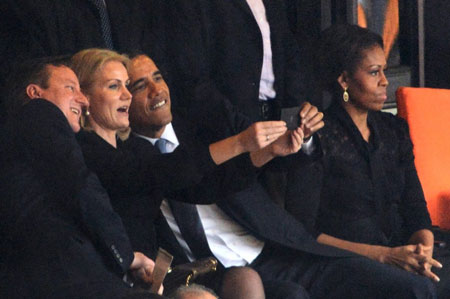 Sự thật đằng sau bức ảnh ‘tự sướng’ của Obama