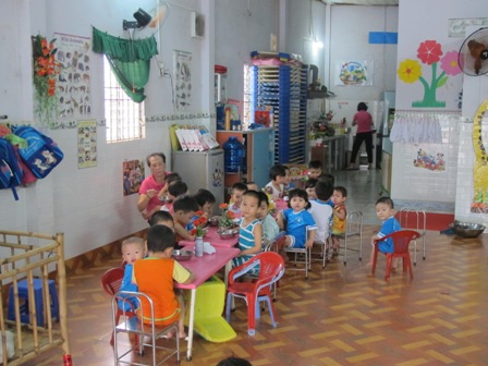 Loay hoay bài toán nhà trẻ cho con công nhân ảnh 1