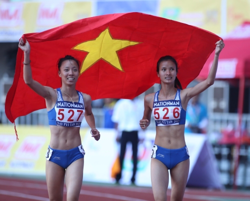 Hat-trick Vàng của điền kinh ảnh 1