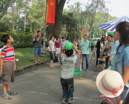 TP Hồ Chí Minh: Tấp nập các khu vui chơi, giải trí