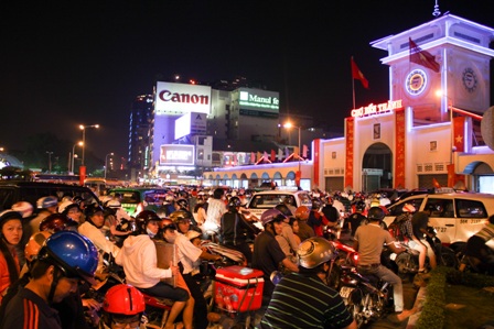 TP Hồ Chí Minh: Tấp nập các khu vui chơi, giải trí