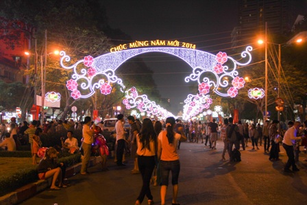 TP Hồ Chí Minh: Tấp nập các khu vui chơi, giải trí