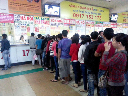 Nghịch cảnh vé xe Tết